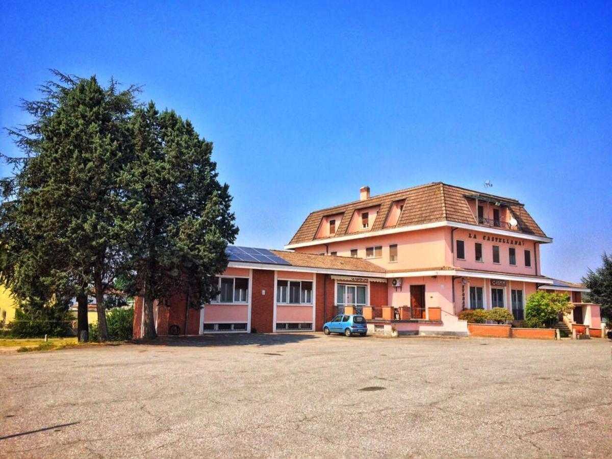 Locanda La Castellana Castello d'Agogna Exterior foto